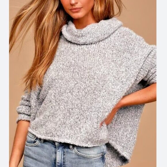 Free People Sweaters - FREE PEOPLE BFF Boucle Sweater Pullover Cowl Neck Slouchy Crop Light Gray M